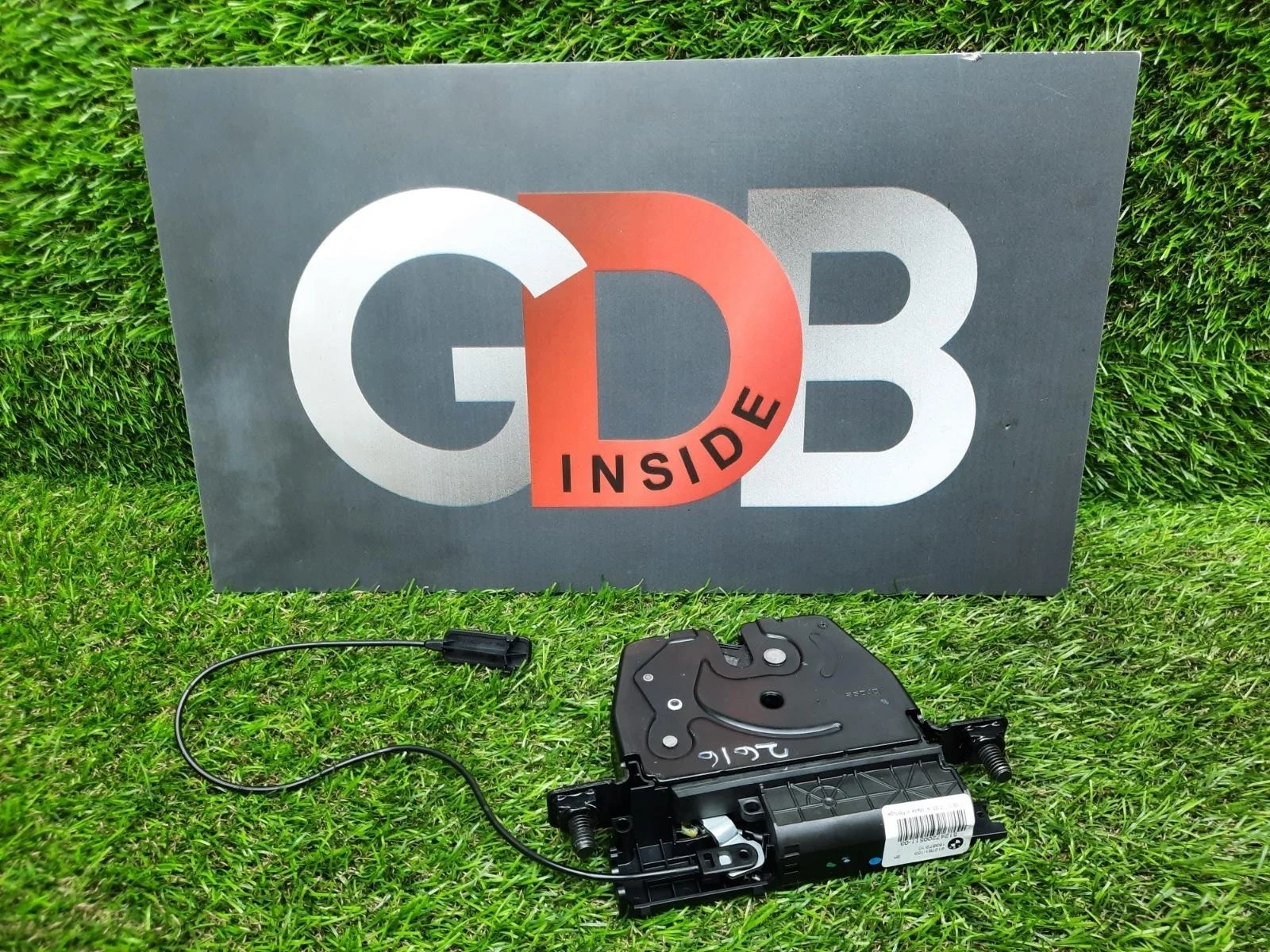 Замок багажника BMW X1 2010 51247200511 E84 N52B30AE, задний