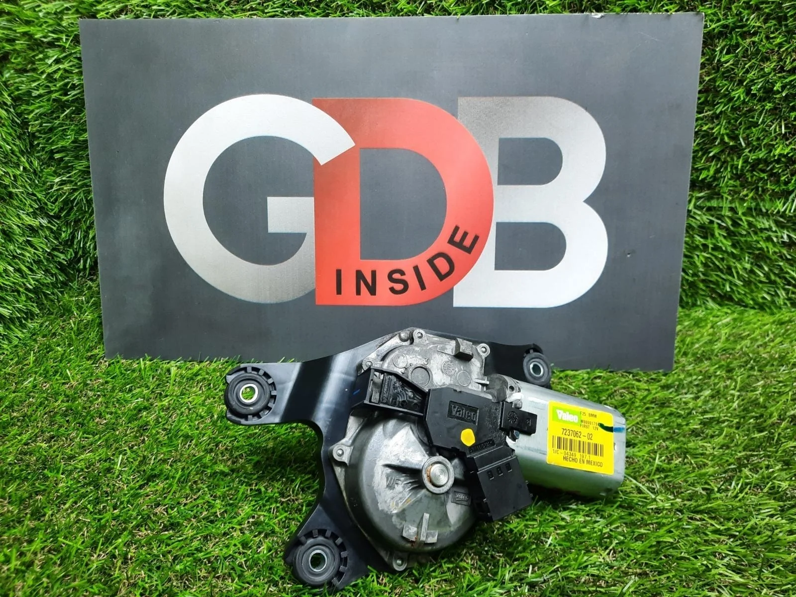 Мотор дворников BMW X3 2011 67637237062 F25 N55B30A, задний