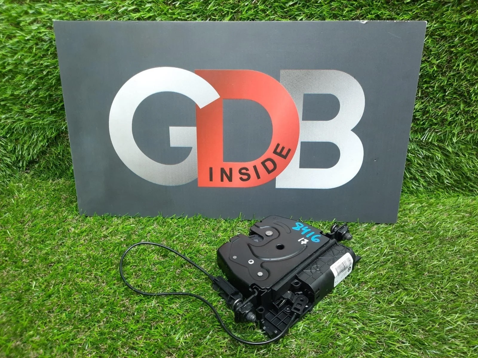 Замок багажника BMW X1 05.05.2010 51247200511 E84 N52B30AE