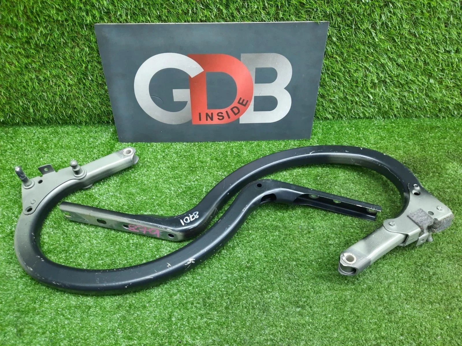 Петли багажной двери BMW 5 series 2010 41627204237 F10 N52B30AF