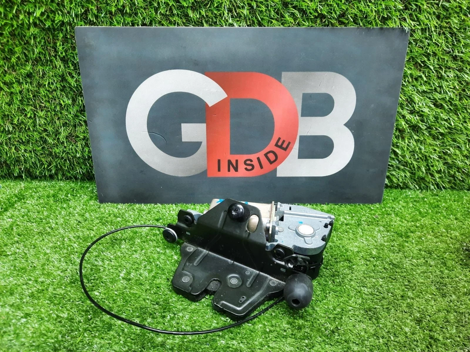 Замок багажника BMW X5 2004 51247111008 E53 M54B30