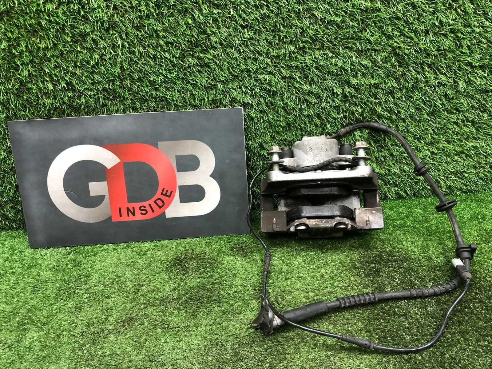 Суппорт BMW 5 series 20.05.2010 34116791919 F10 N52B30AF, передний левый