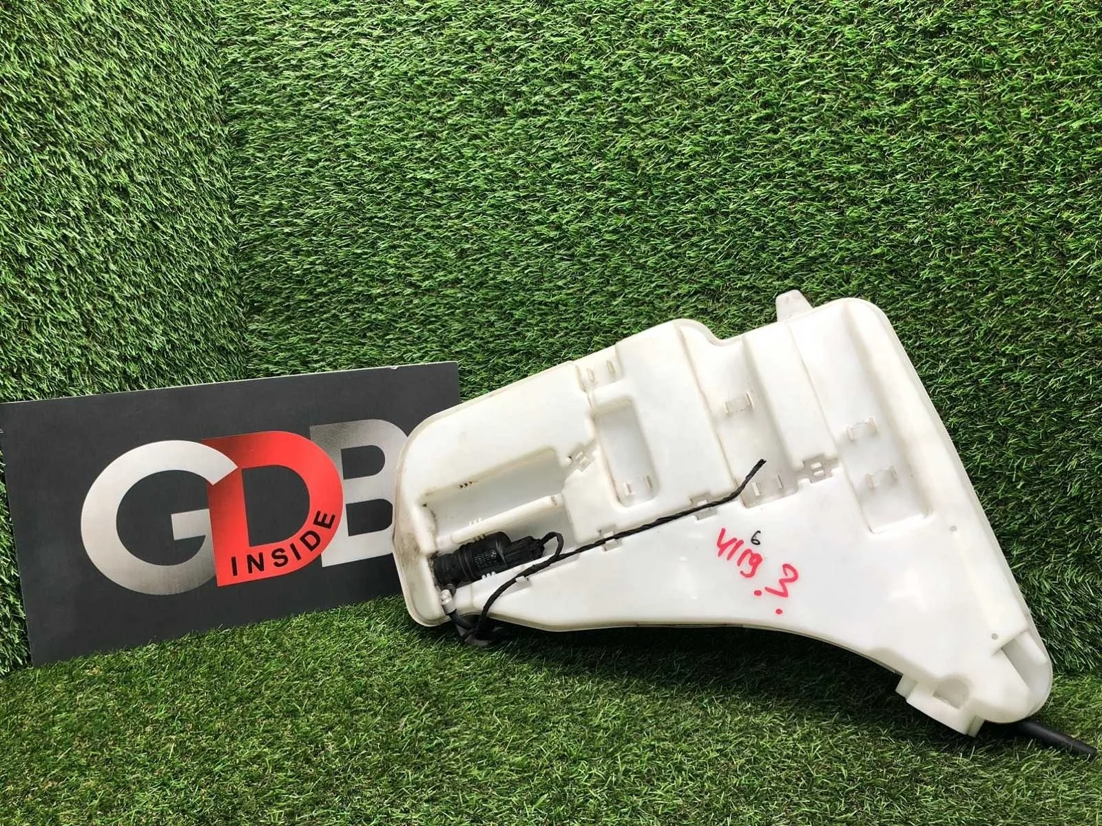 Бачок омывателя Bmw 5 Series 2010 61667269667 F10 N55B30A