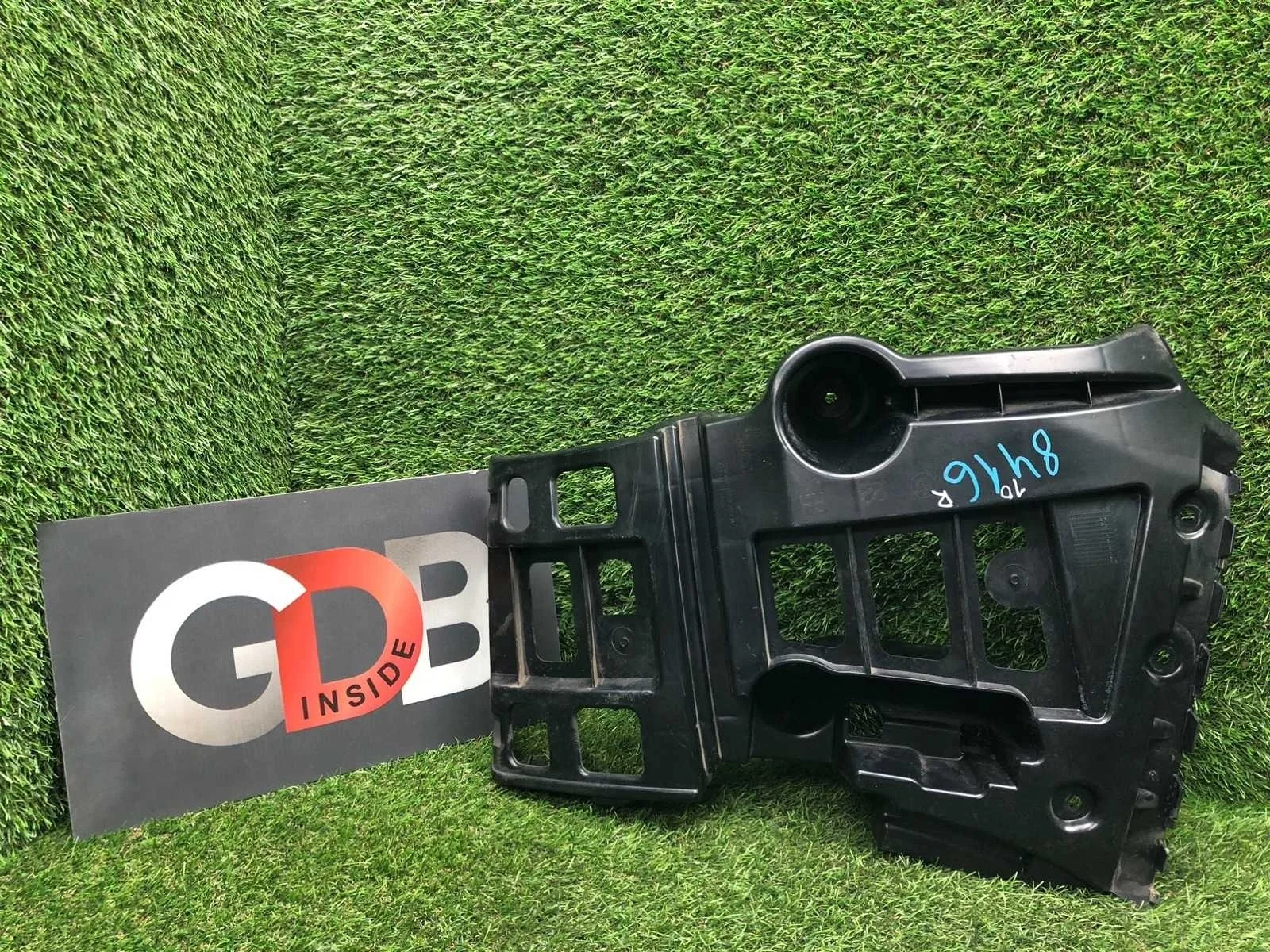 Кронштейн бампера BMW X1 05.05.2010 51122991780 E84 N52B30AE, задний правый