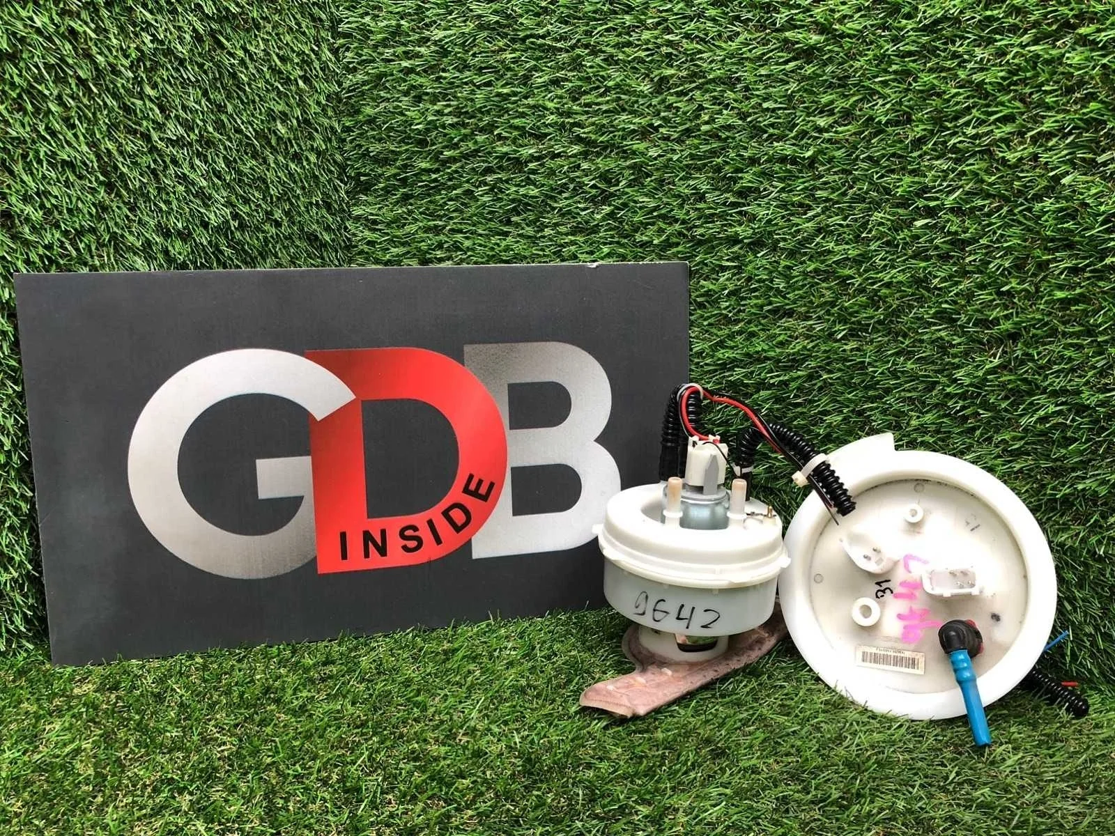 Топливный насос BMW 5 series 20.05.2010 16117260644 F10 N52B30AF