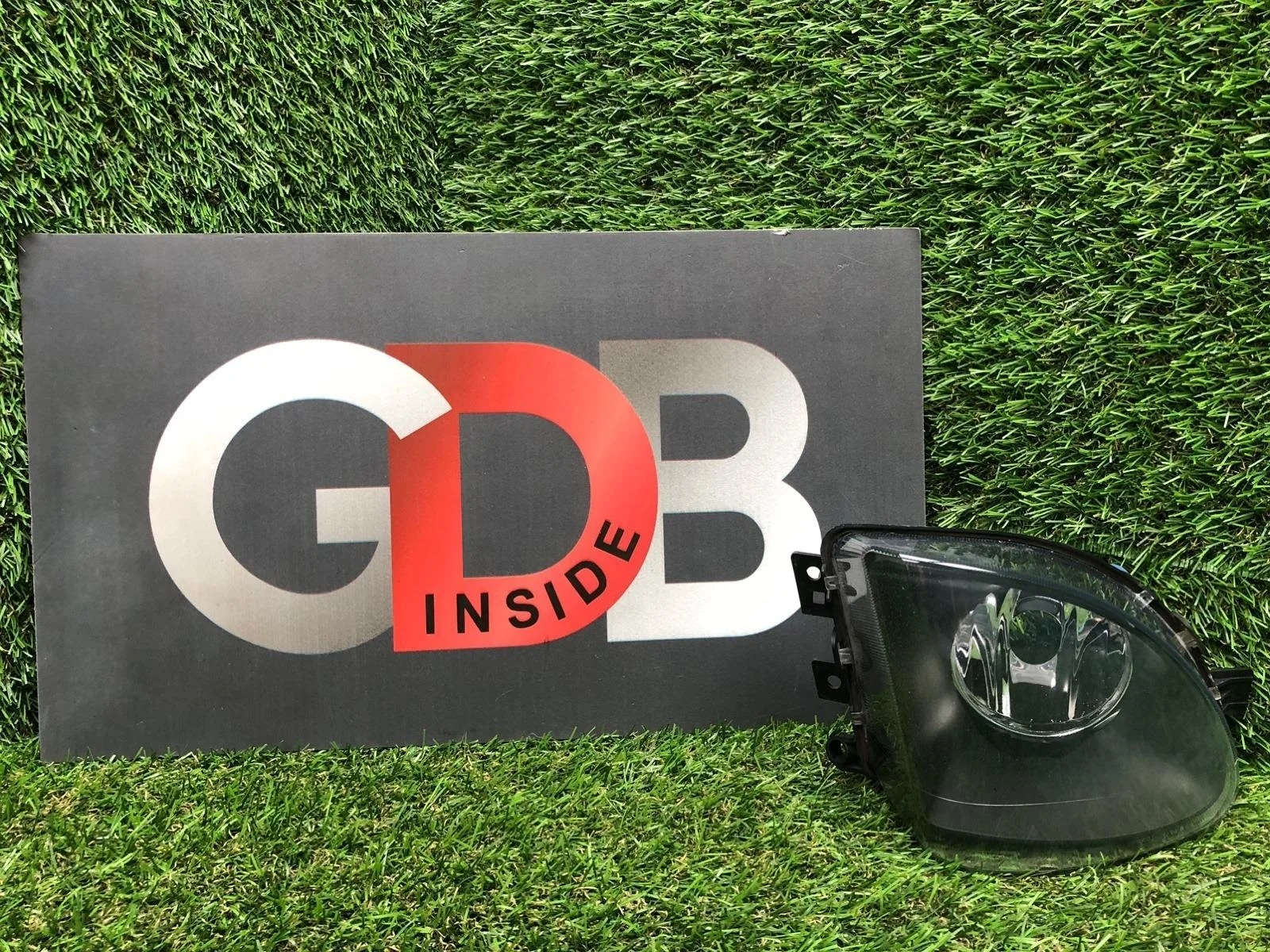 Фара противотуманная (ПТФ) BMW 5 series 20.05.2010 63177216886 F10 N52B30AF, передняя правая