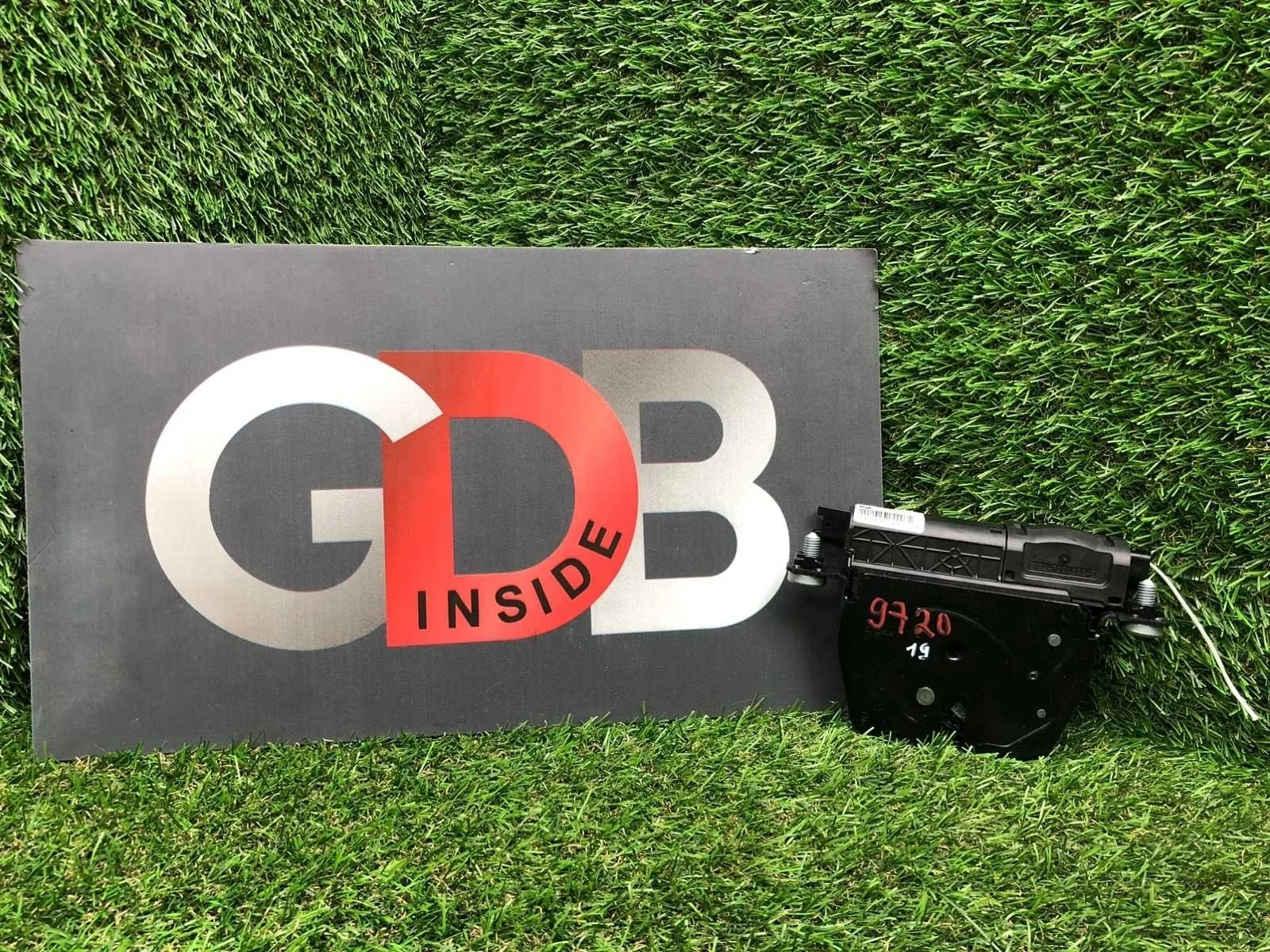 Замок багажника BMW 3 series 15.10.2012 51247191212 F30 N55B30A