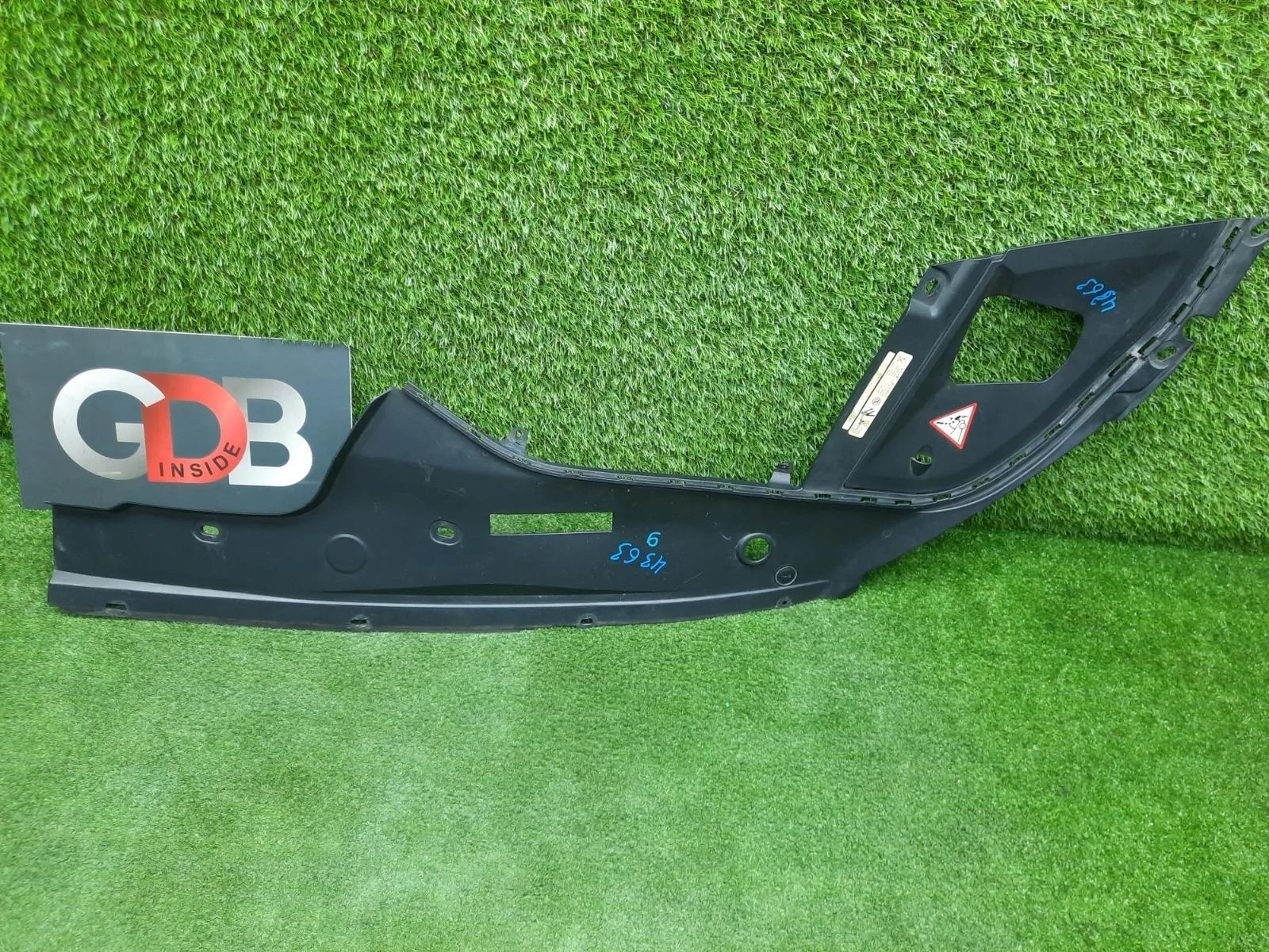 Накладка замка капота BMW 7 series 2009 51767019802 F01 N54B30A, передняя правая