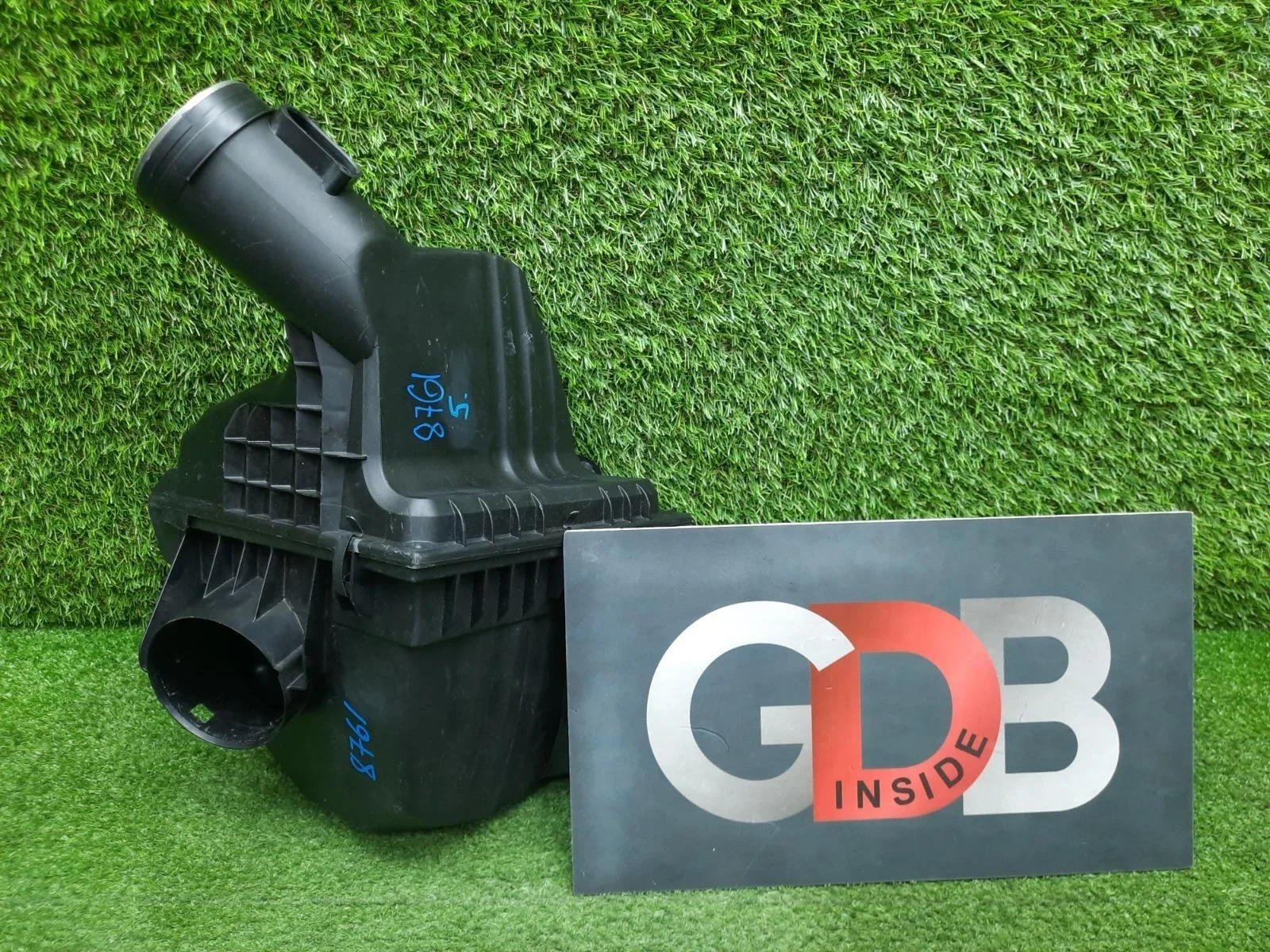 Корпус воздушного фильтра BMW 5 series 2012 13717612014 F10 N20B20B