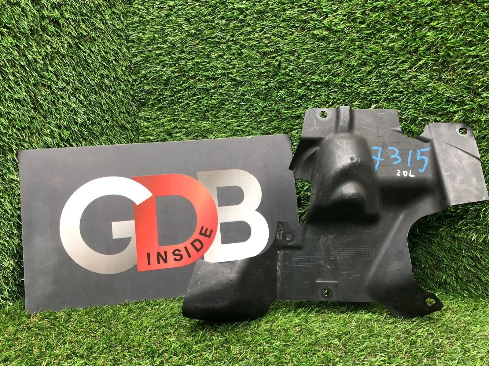 Пыльник ДВС BMW X1 2012 51712990819 E84 N20B20A, левый