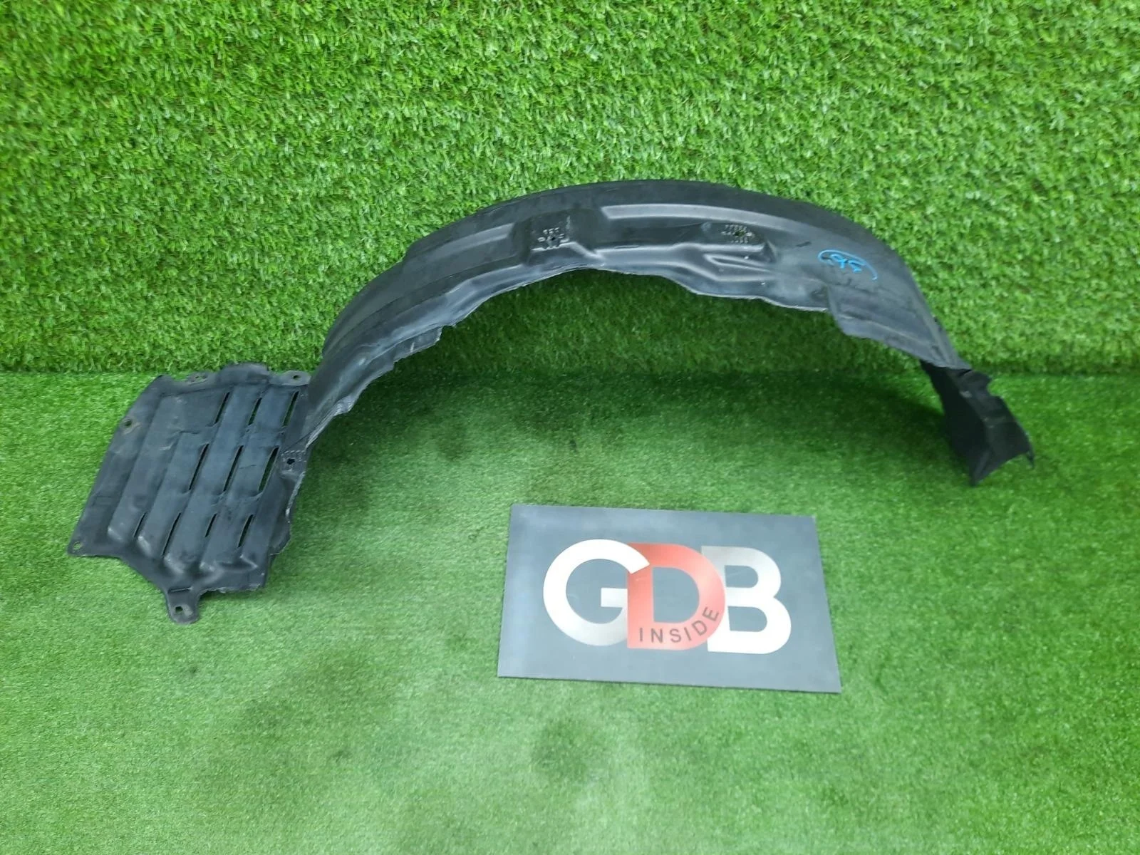 Подкрылок Mitsubishi LANCER X 5370A288 CX CY, передний правый