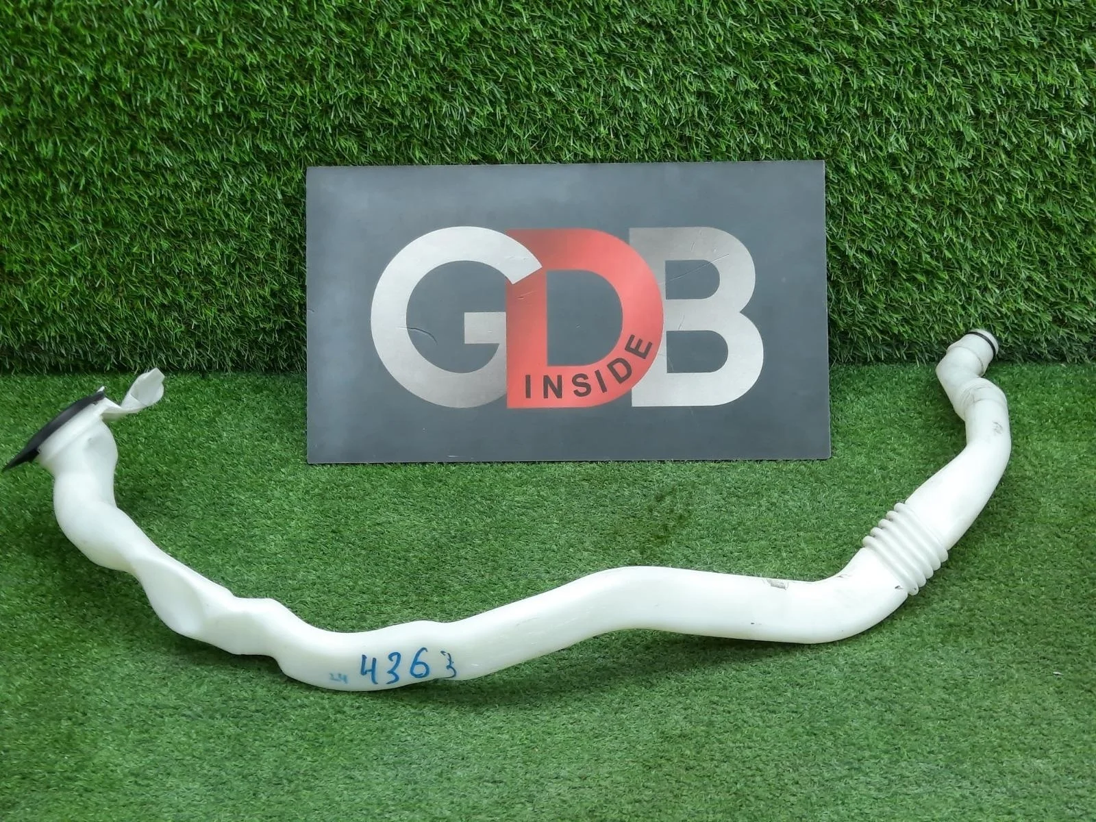 Горловина бачка омывателя Bmw 7 Series 2009 61667237777 F01 N54B30A, передняя