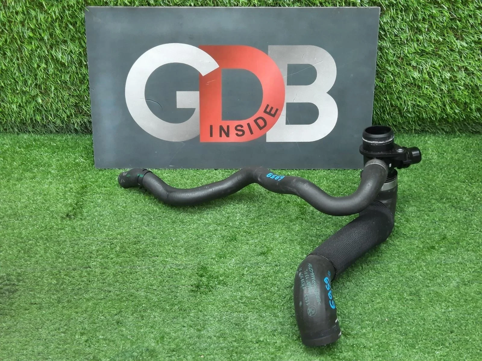 Патрубок системы охлаждения BMW X1 25.10.2011 11537603515 E84 N20B20A