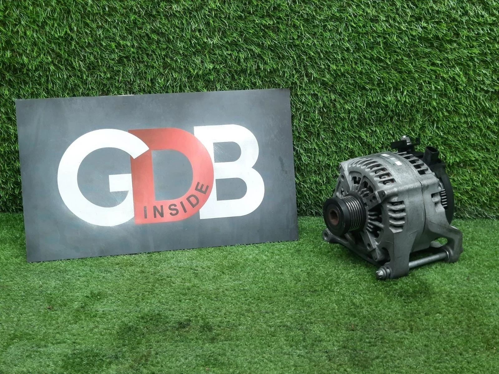 Генератор BMW 3 series 2012 12317605478 F30 N20B20A