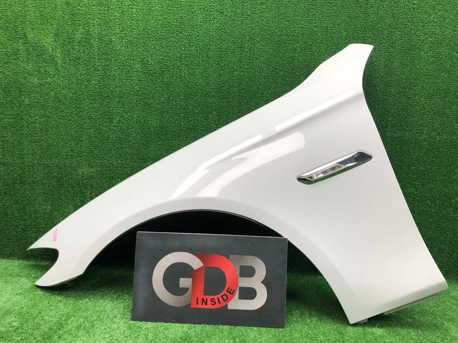 Крыло BMW 5 series 20.02.2013 41357248659 F10 N20B20B, переднее левое