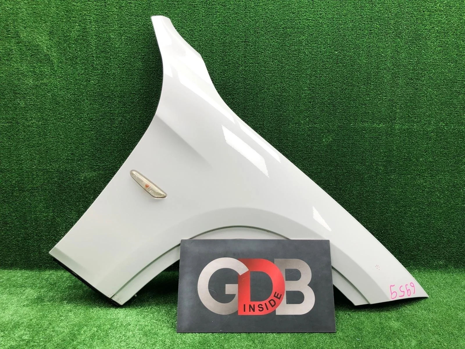 Крыло BMW X1 25.10.2011 41002993156 E84 N20B20A, переднее правое