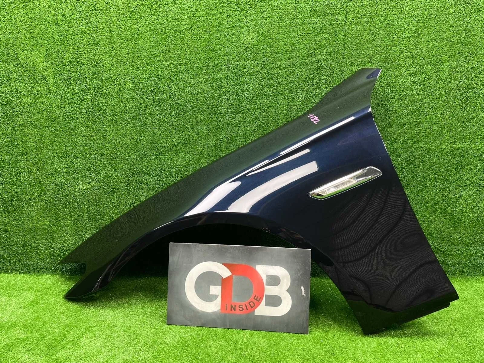 Крыло BMW 5 series 23.09.2010 41357248659 F11 N52B25AF, переднее левое