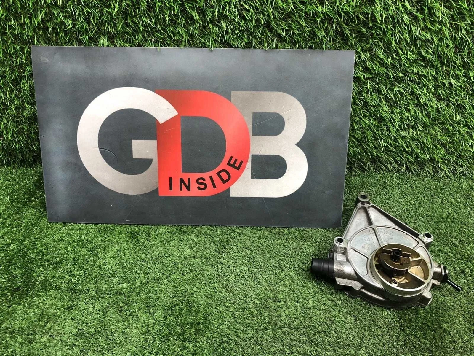 Вакуумный насос Bmw X1 2012 11667640279 E84 N20B20A