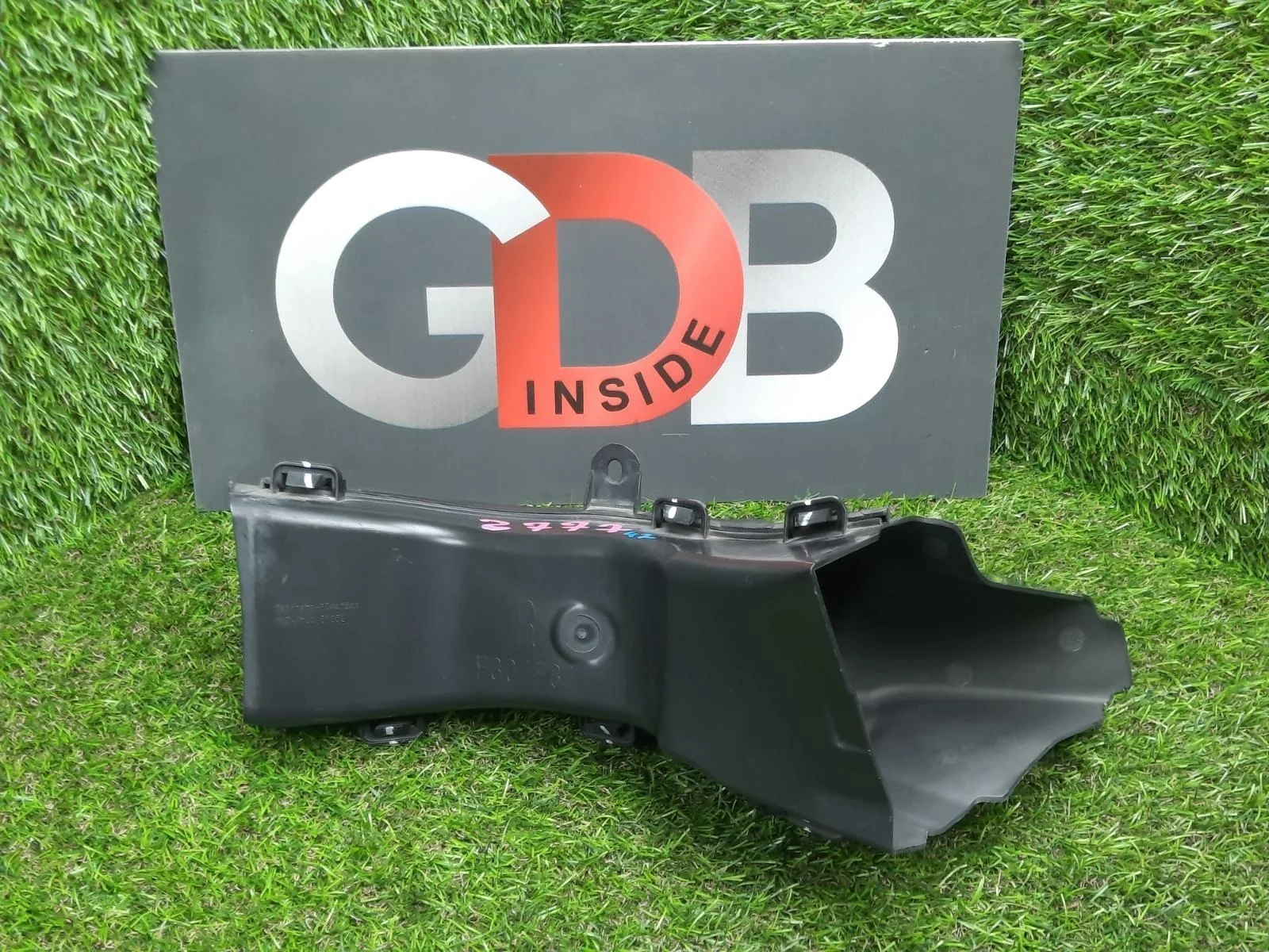 Воздуховод охлаждения тормозов Bmw 3 Series 18.01.2013 51747255418 F31 N20B20B, передний левый