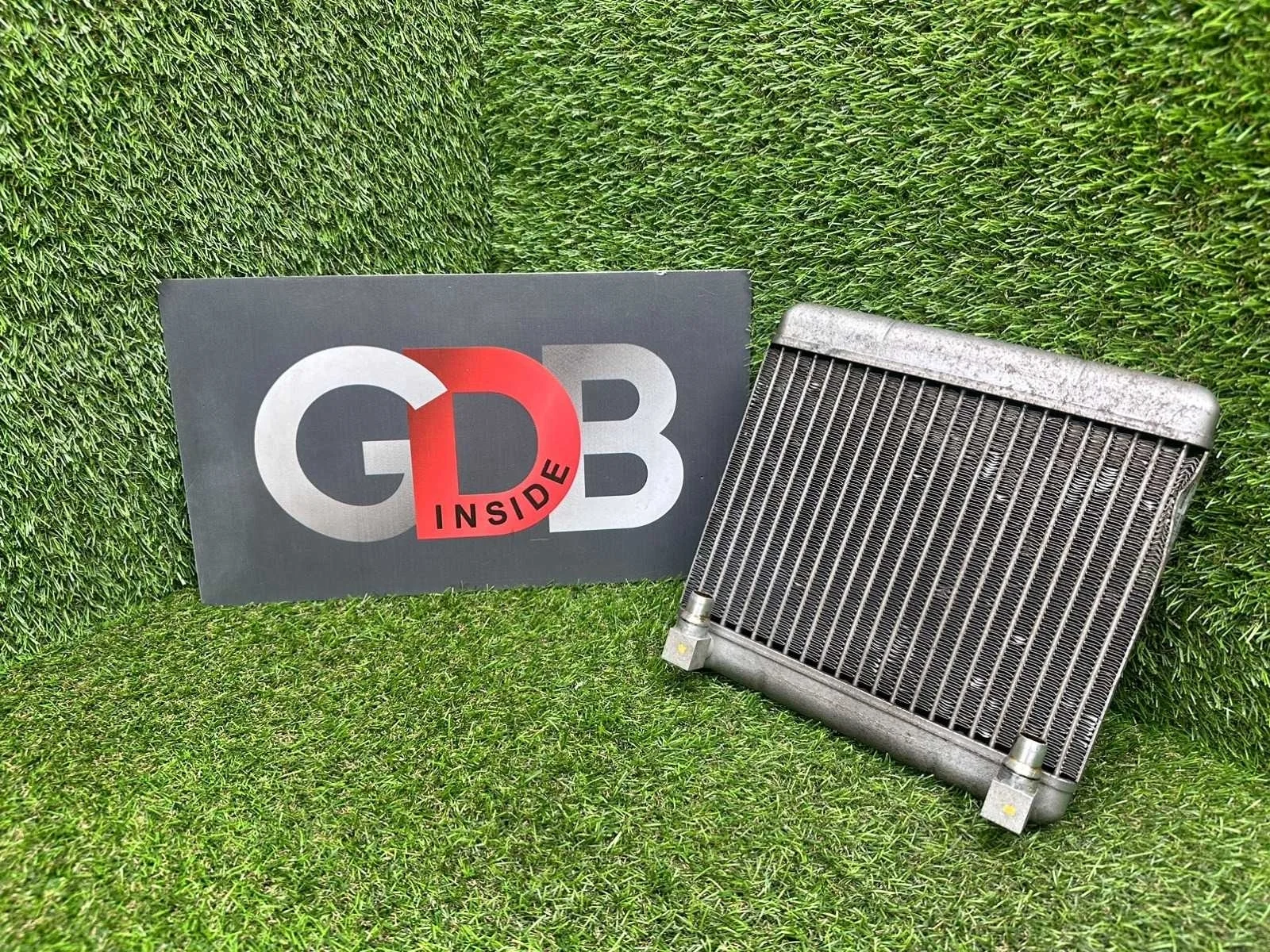 Радиатор масляный BMW 5 series 17217572542 F10