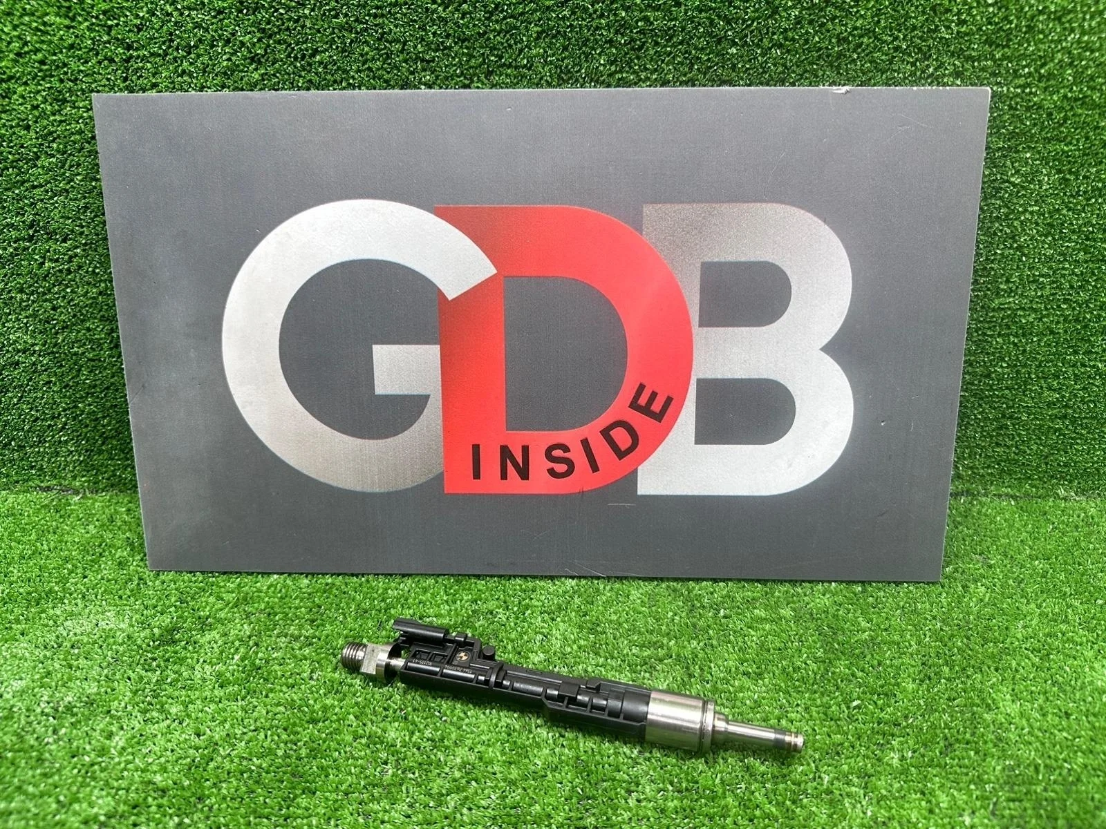 Топливная форсунка Bmw 3 Series 06.08.2013 13647639994 F30 N20B20B