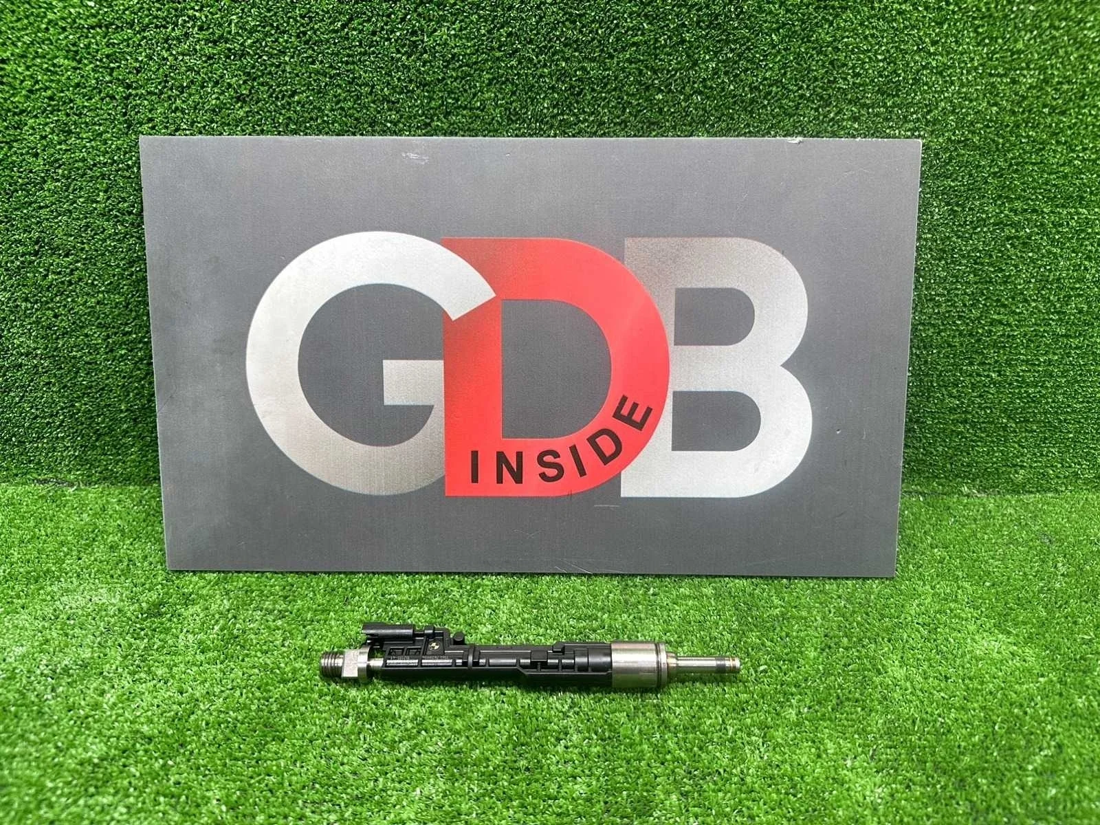 Топливная форсунка Bmw 3 Series 06.08.2013 13647639994 F30 N20B20B