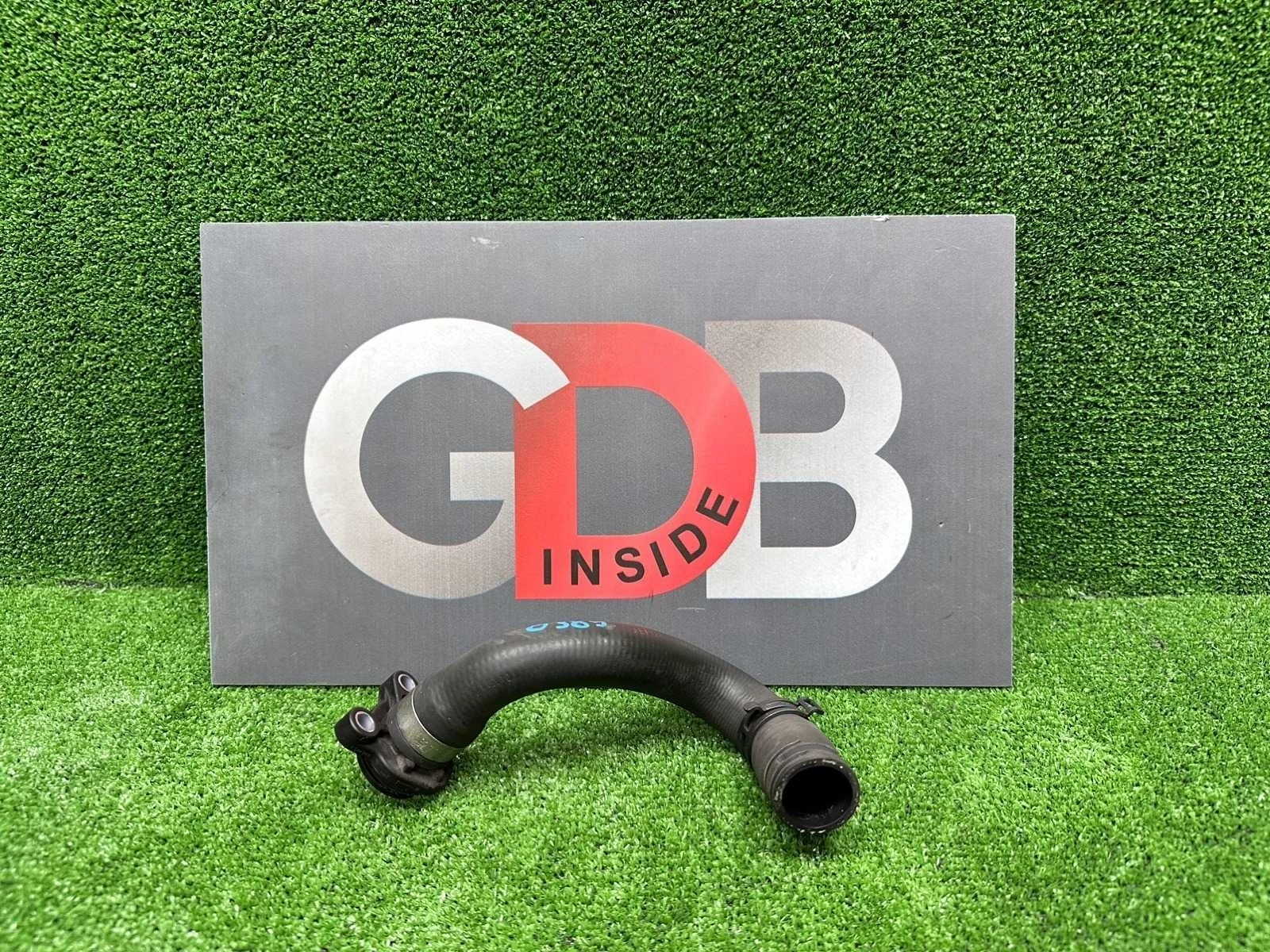 Патрубок системы охлаждения BMW 3 series 06.08.2013 11537603514 F30 N20B20B