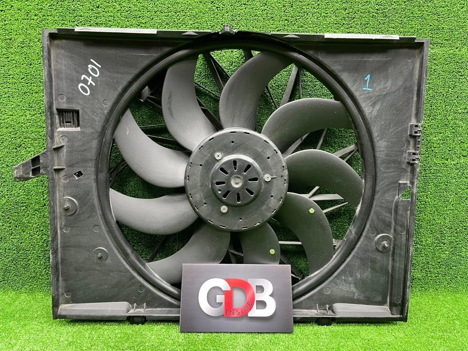 Вентилятор радиатора BMW 5 series 17.05.2006 17427543282 E60 N52B25A