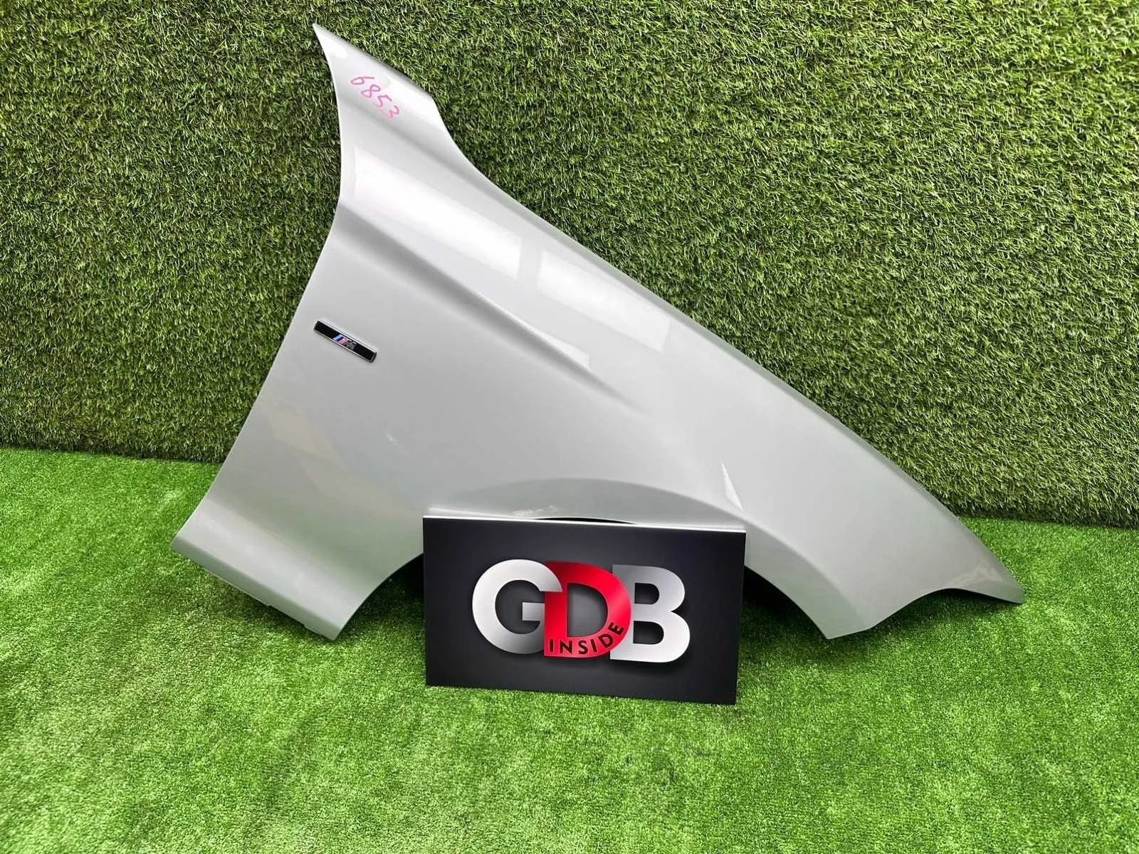 Крыло BMW 1 series 28.04.2012 41007284646 F20 N13B16A, переднее правое