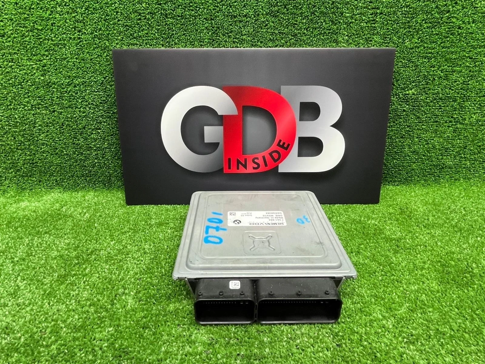 Блок управления двигателем DME BMW 5 series 17.05.2006 12147561684 E60 N52B25A