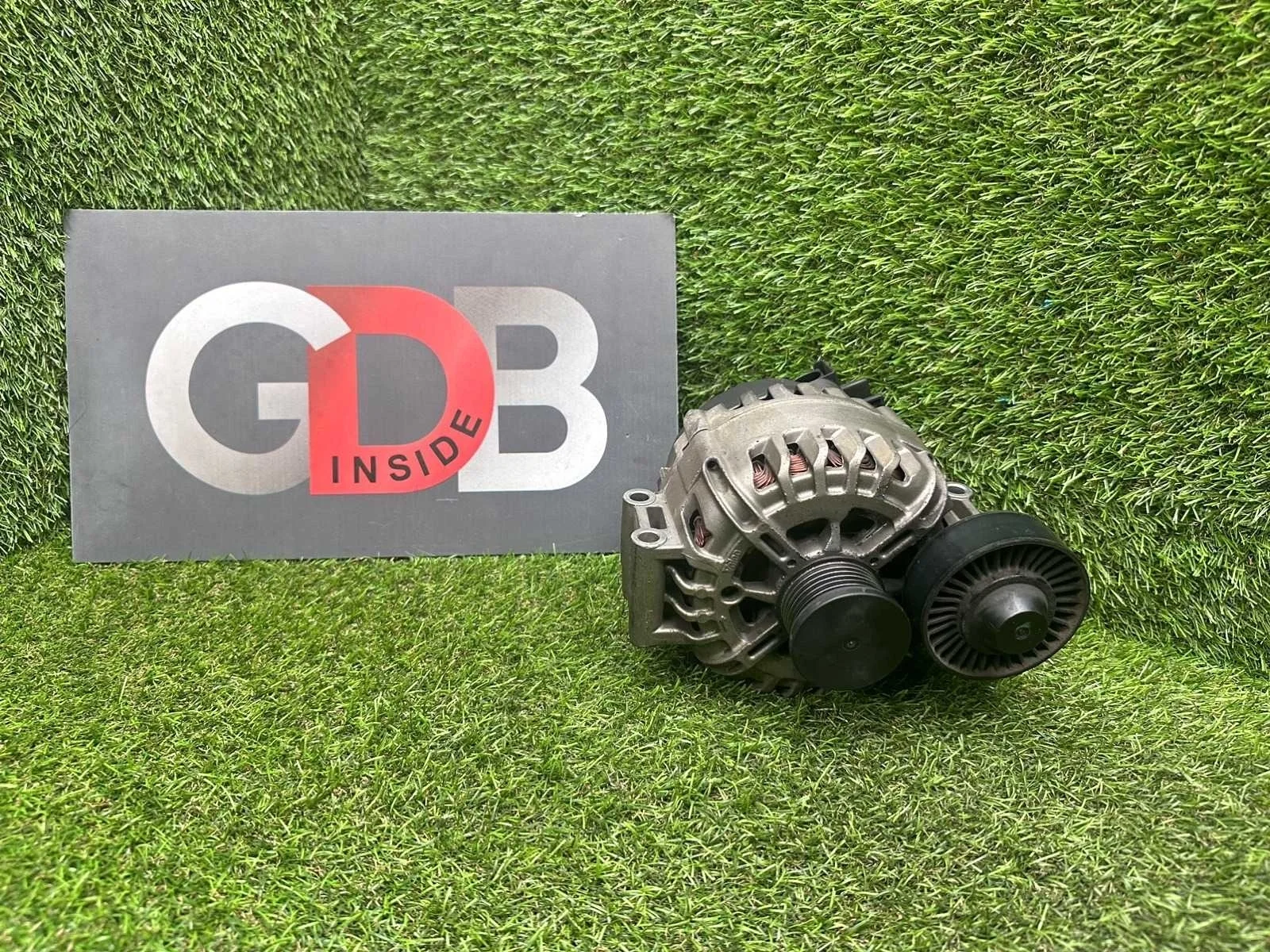 Генератор BMW 5 series 19.05.2006 12317521178 E61 N52B25A