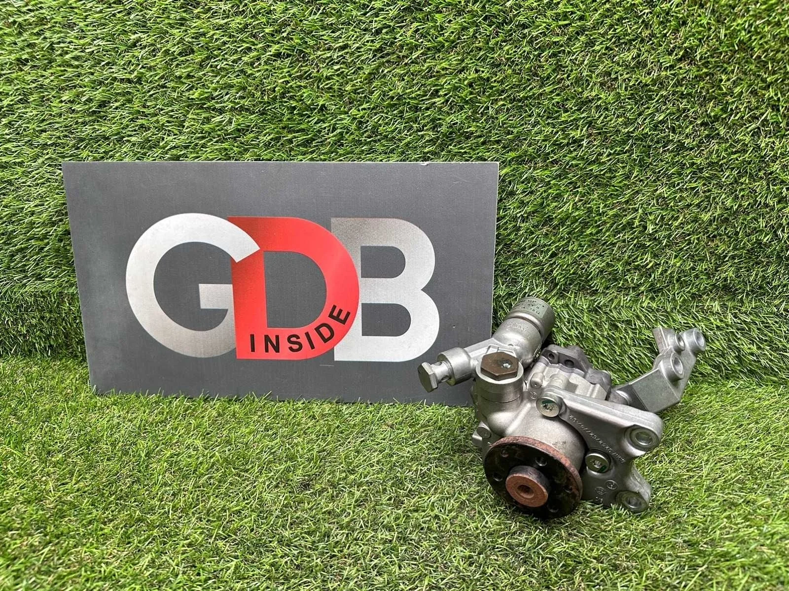 Насос гидроусилителя руля BMW 5 series 19.11.2005 32416769766 E61 N52B25A