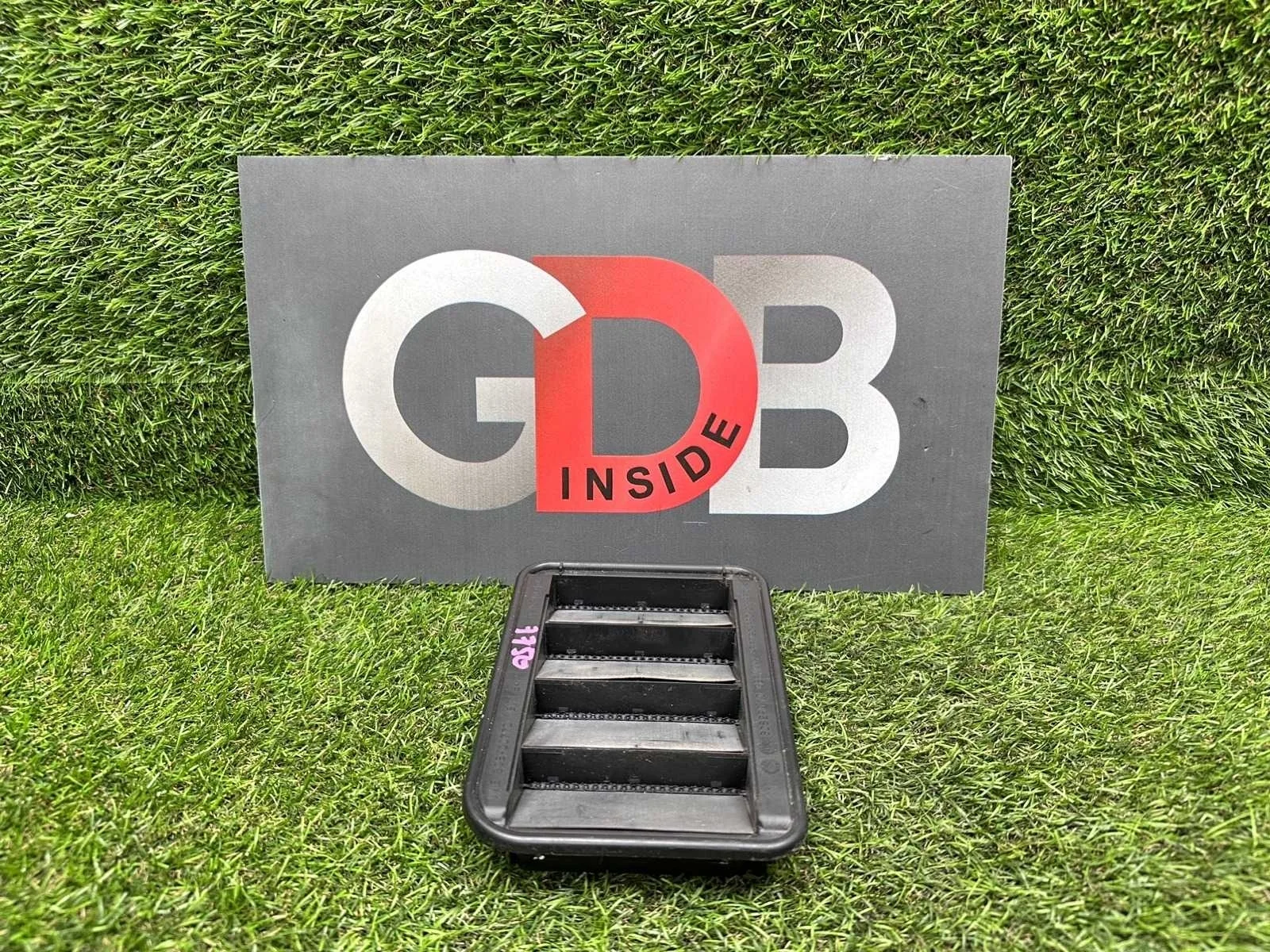 Клапан вентиляции кузова BMW 1 series 25.10.2014 64229201647 F20 N13B16A