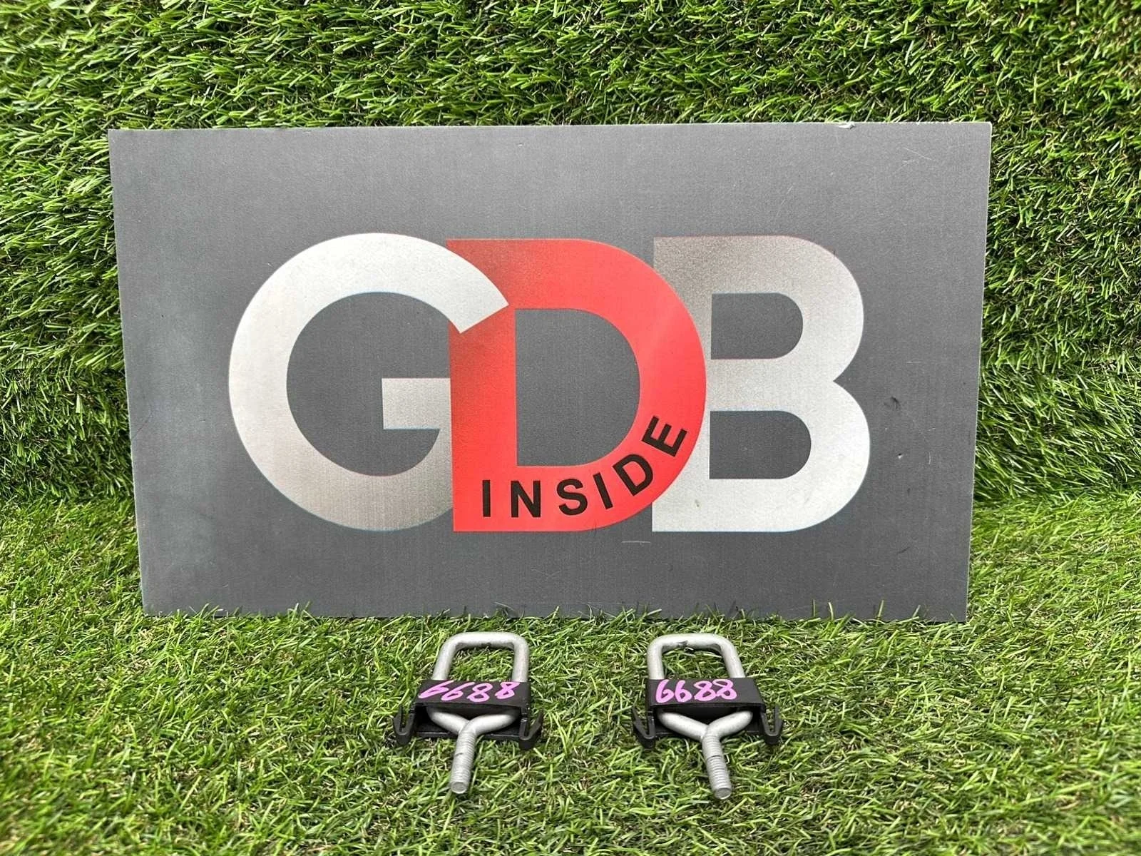 Скоба замка капота BMW 1 series 21.04.2012 51237247080 F20 N13B16A