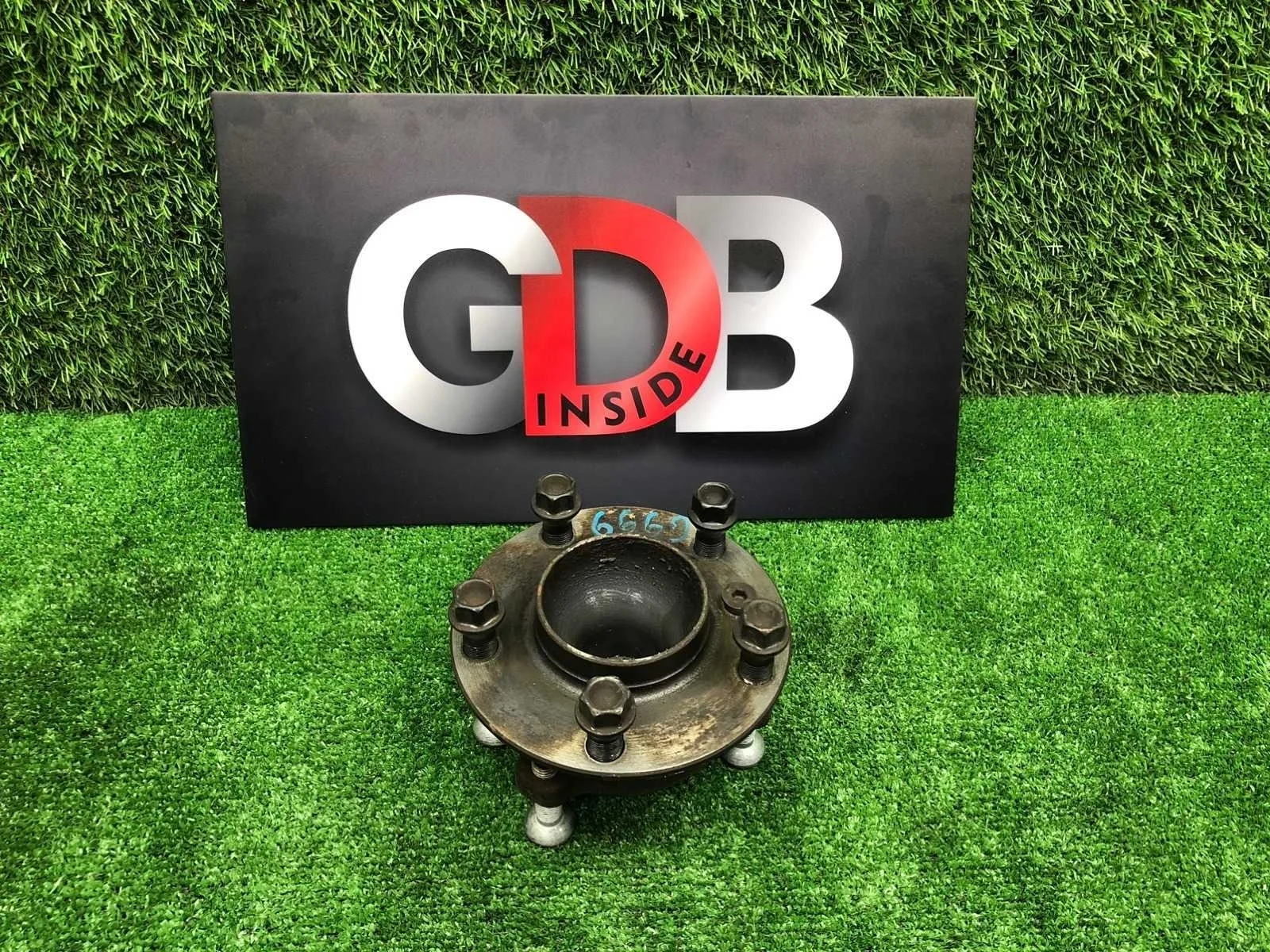 Ступица Bmw 5 Series 2010 31206850158 F10 N52B25AF, передняя