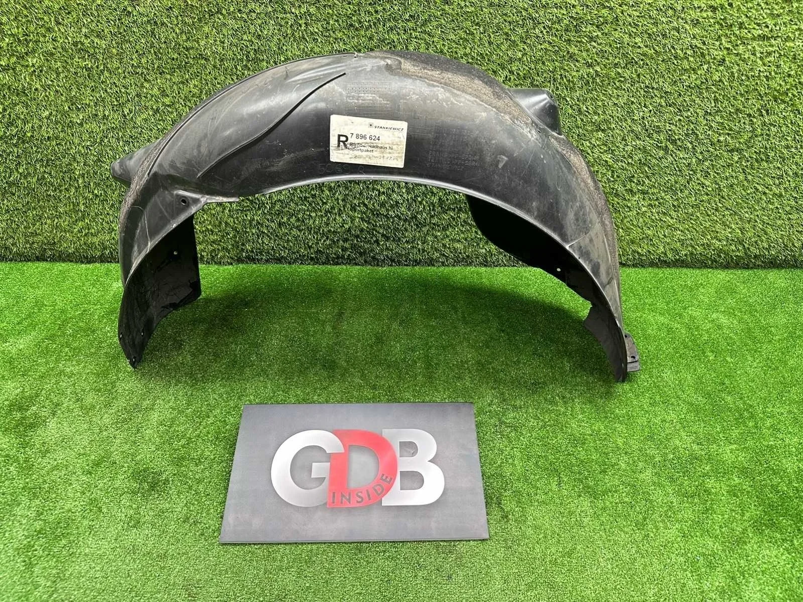 Подкрылок BMW 5 series 04.10.2004 51717033752 E60 M54B25, задний правый