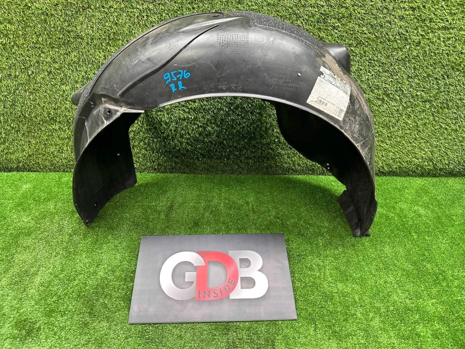 Подкрылок BMW 5 series 26.10.2009 51717033752 E60 N52B25A, задний правый