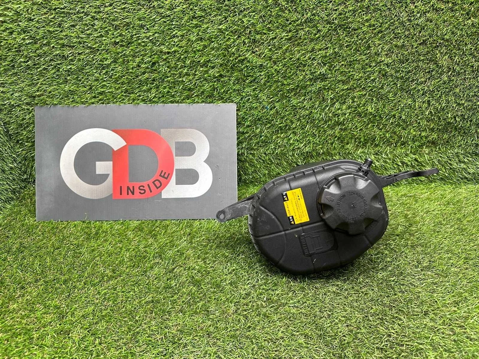 Бачок расширительный BMW 5 series 23.09.2010 17137647284 F11 N52B25AF