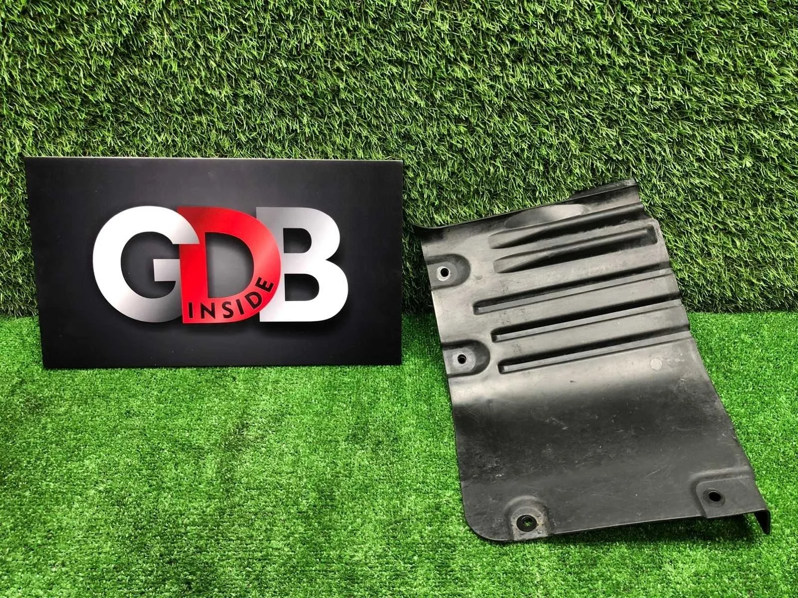 Подкрылок нижний BMW 5 series 26.10.2009 51717050538 E60 N52B25A, передний правый