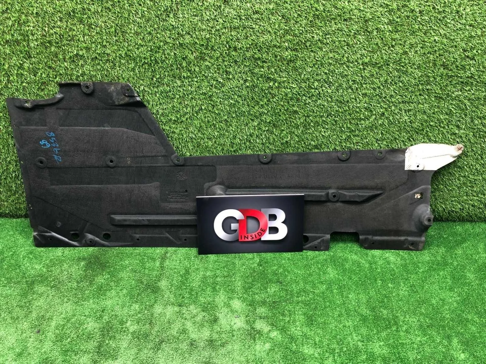 Защита днища BMW 3 series 06.09.2012 51757241834 F30 N20B20B, правая