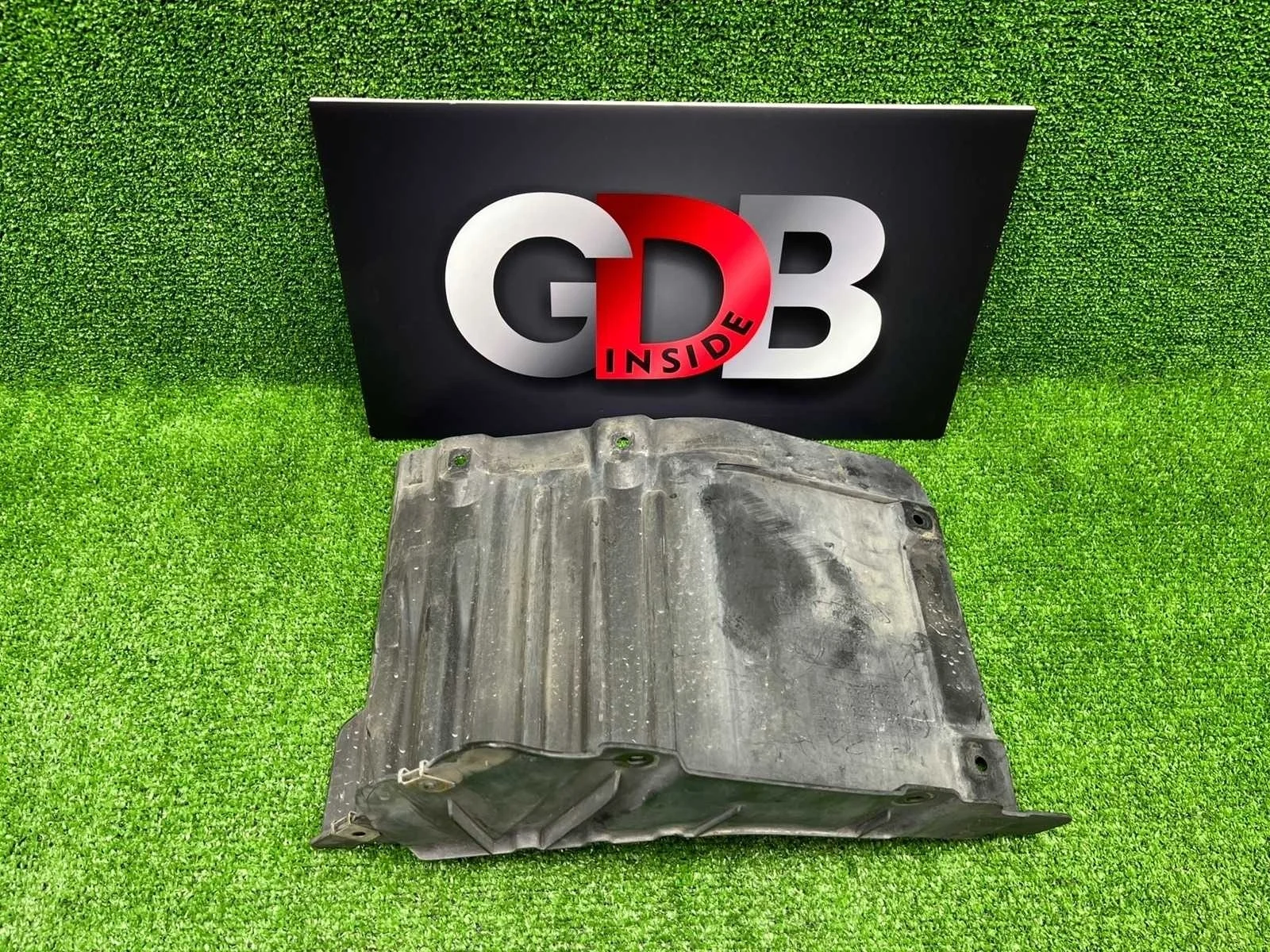 Подкрылок нижний BMW 5 series 09.03.2007 51717050538 E60 N62B40A, передний правый