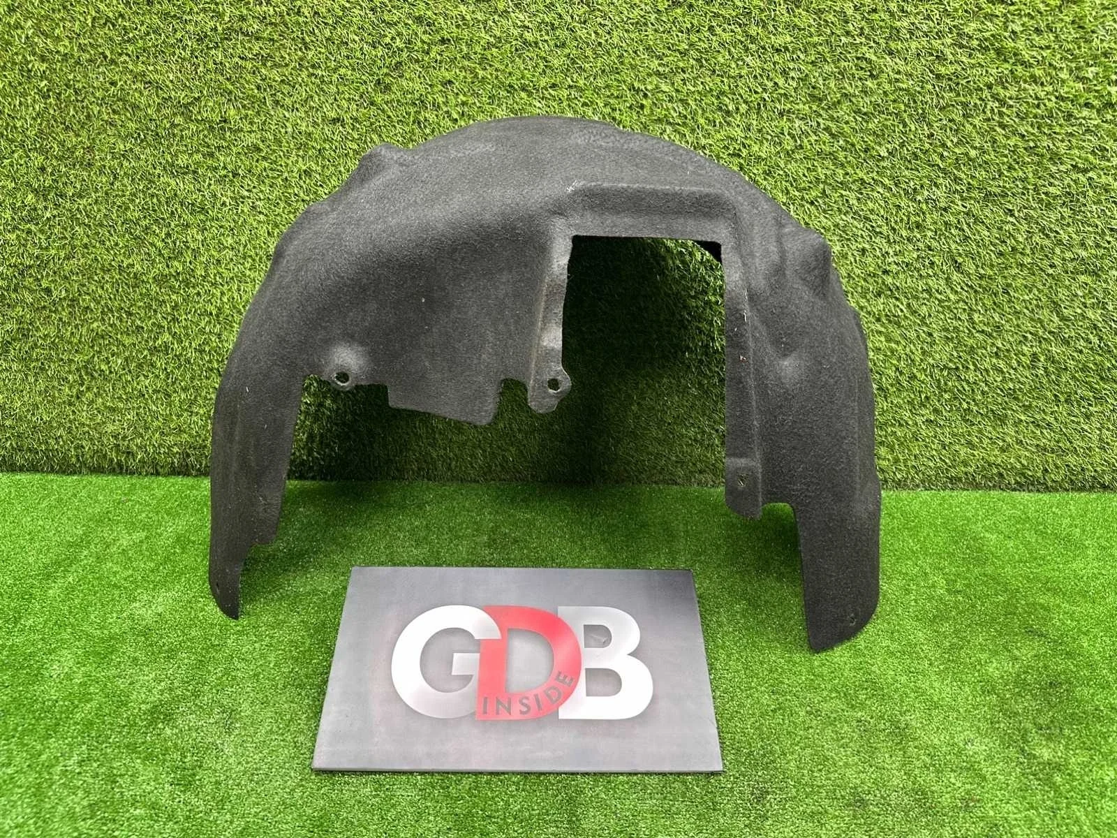 Подкрылок BMW 1 series 18.05.2015 51717241858 F20 N13B16A, задний правый