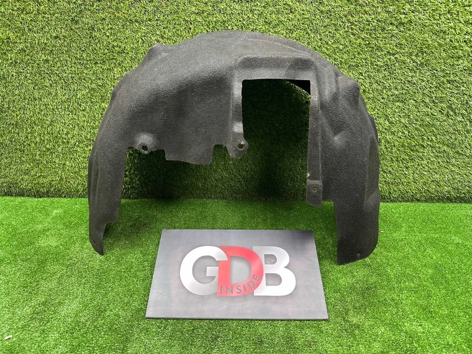 Подкрылок BMW 1 series 21.04.2012 51717241858 F20 N13B16A, задний правый