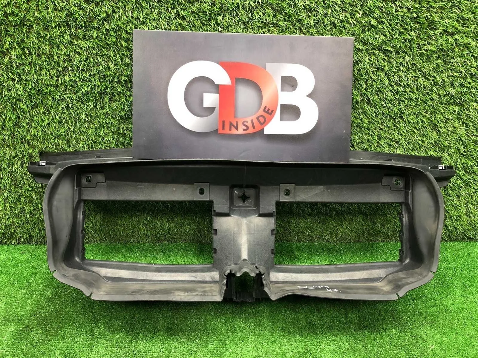 Воздуховод радиатора BMW X1 04.07.2011 51642990178 E84 N52B30A