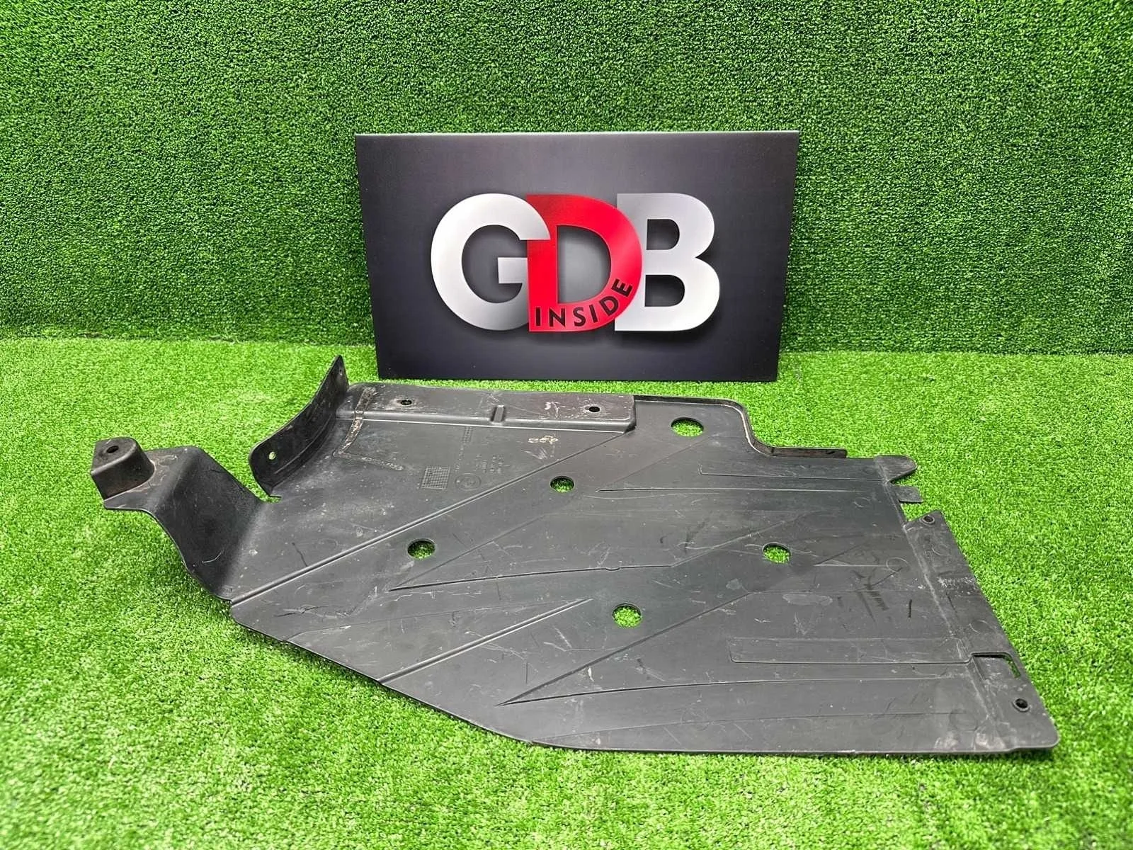 Защита днища BMW 3 series 19.09.2012 51757258049 F30 N55B30A, задняя левая