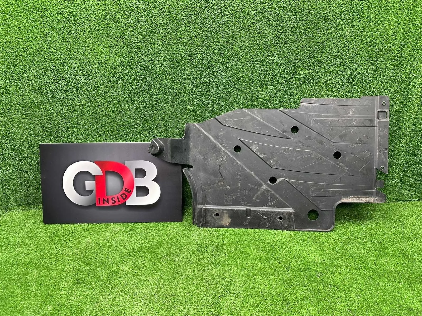 Защита днища BMW 3 series 19.09.2012 51757258050 F30 N55B30A, задняя правая