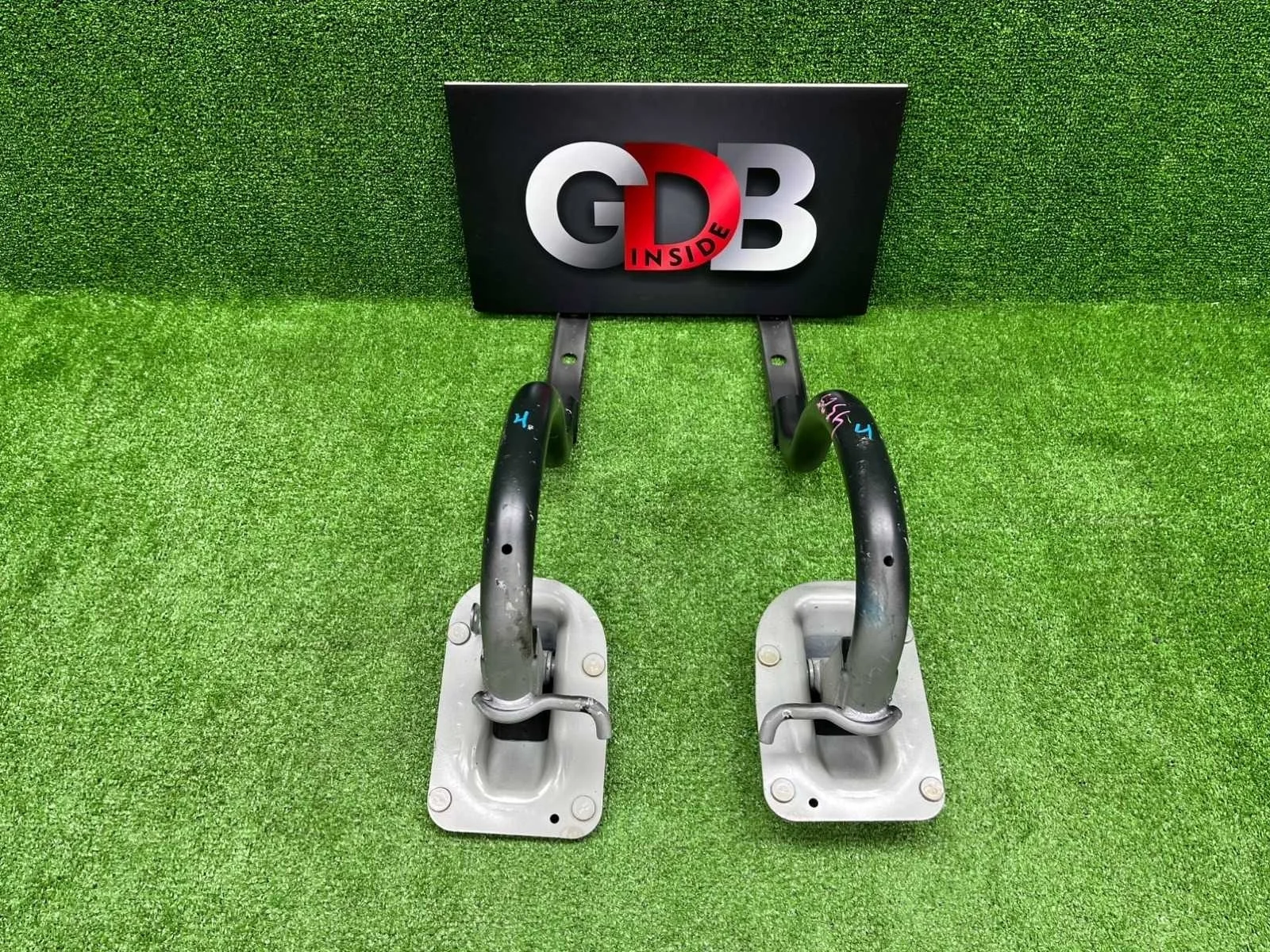 Петли крышки багажника BMW 5 series 09.03.2007 41627111387 E60 N62B40A