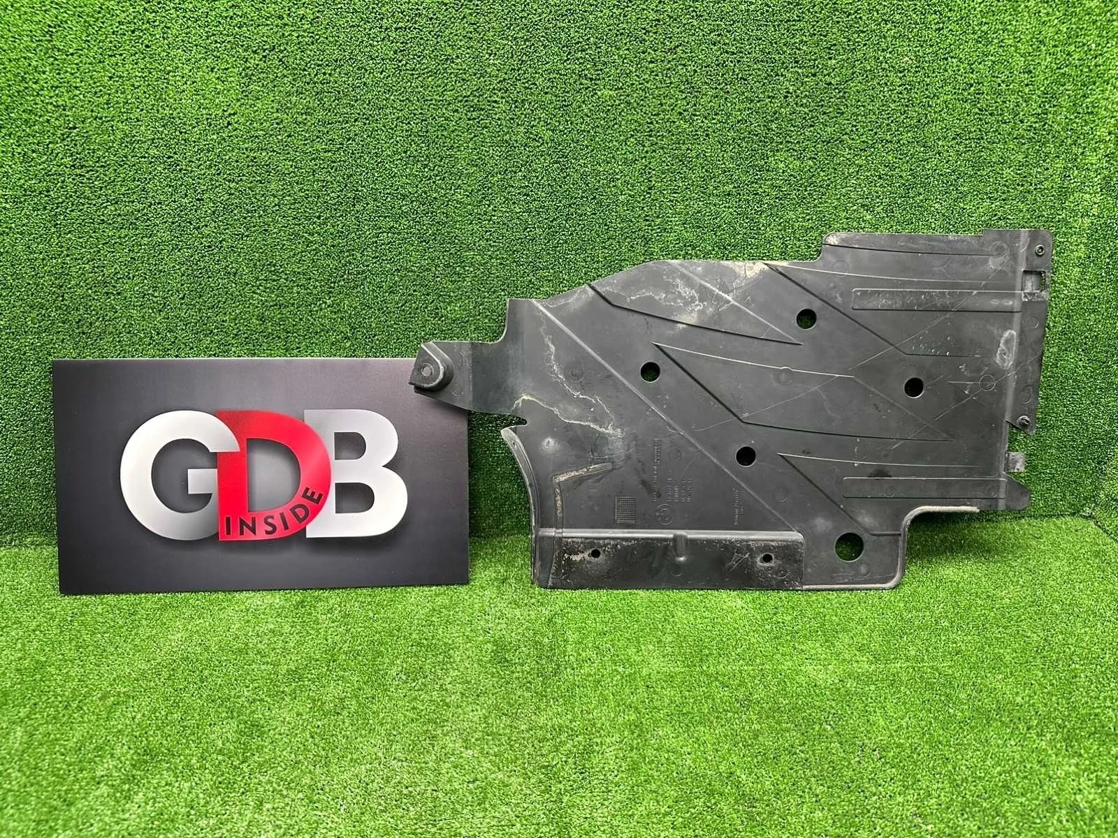 Защита днища BMW 3 series 51757258050 F30, задняя правая