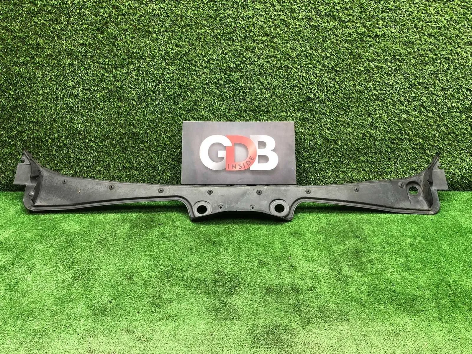 Жабо BMW 5 series 09.03.2007 51717027083 E60 N62B40A, переднее