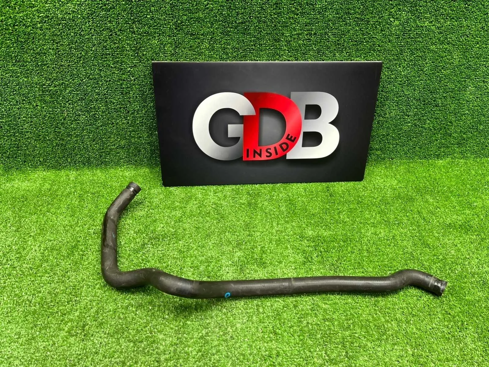 Патрубок системы охлаждения BMW 5 series 18.01.2011 11537581872 F10 N52B25AF